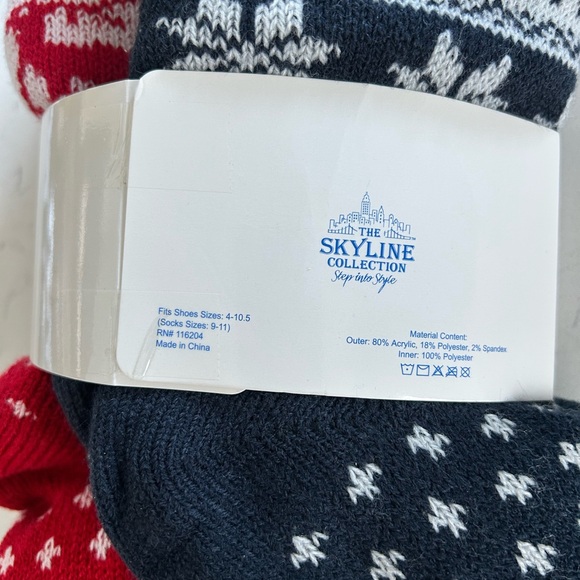 NWT Skyline Collection Cozy Reindeer Lodge Slipper Socks Red and Navy Blue - Picture 3 of 5